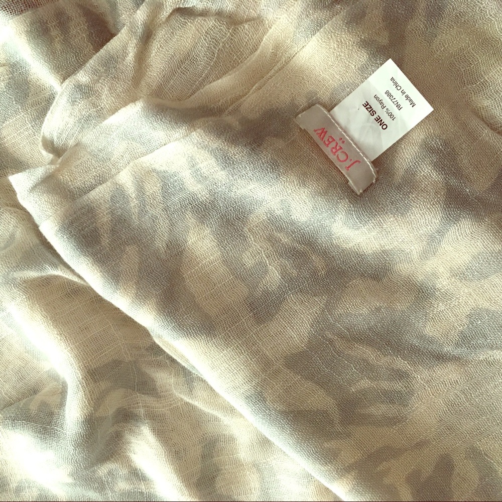 J Crew 100% rayon scarf wrap